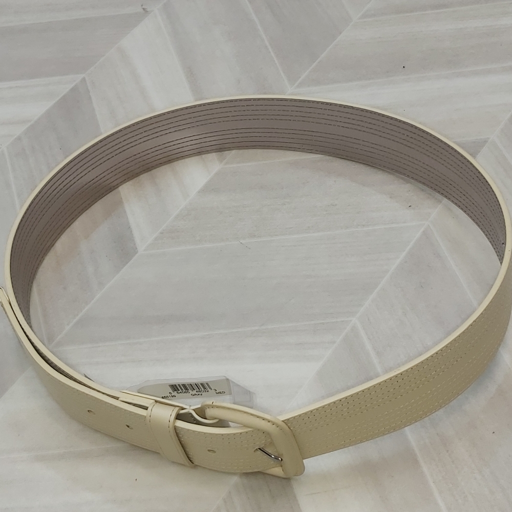 Calvin Klein Ladies Belt - Picture 5 of 7